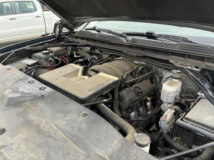 2018-chevrolet-silverado-crew-cab-image-6