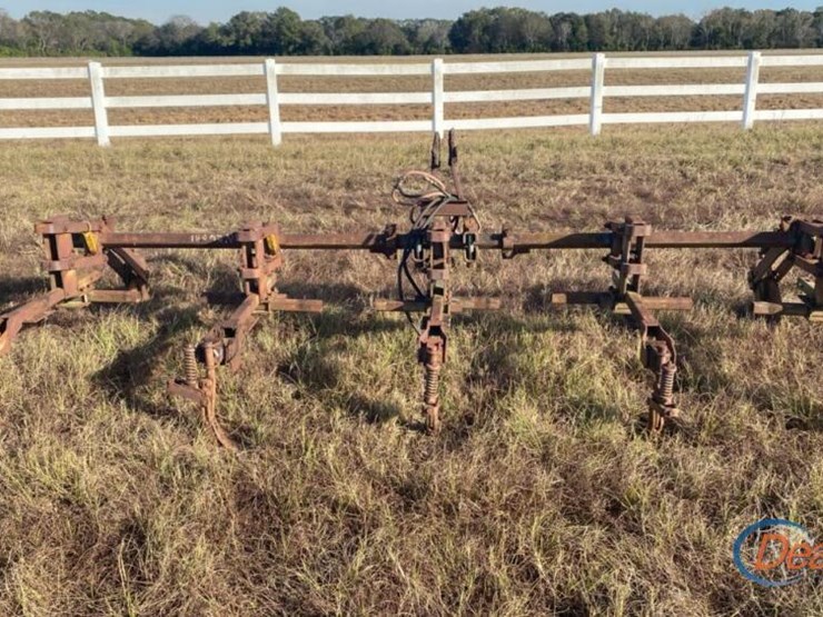 5-row-cultivator-image-1