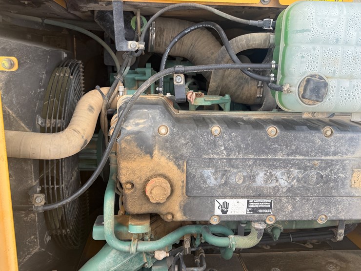 volvo-ec330-image-46