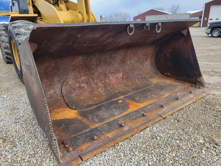 2004-caterpillar-938g-image-24