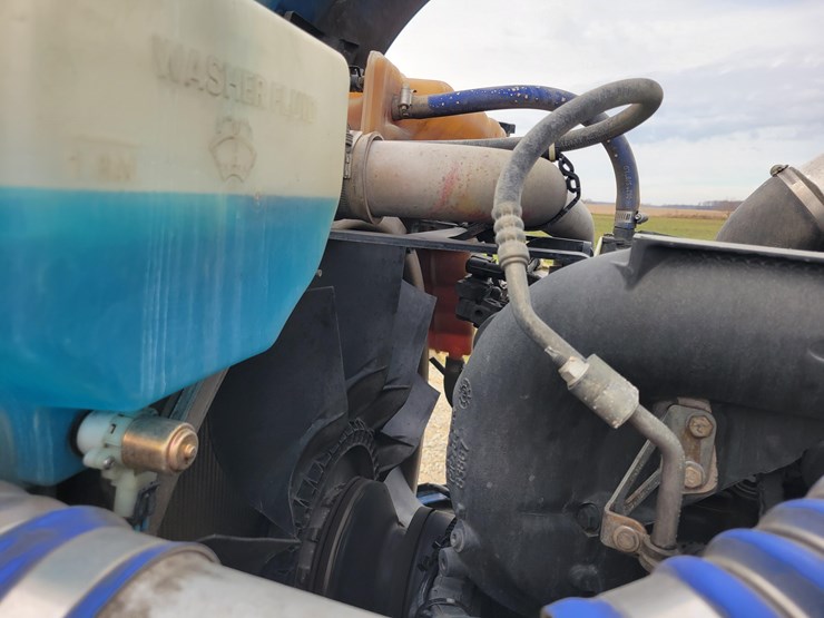 2020-kenworth-t680-image-47