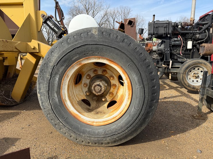 #7777-•-pull-type-ditcher-image-8