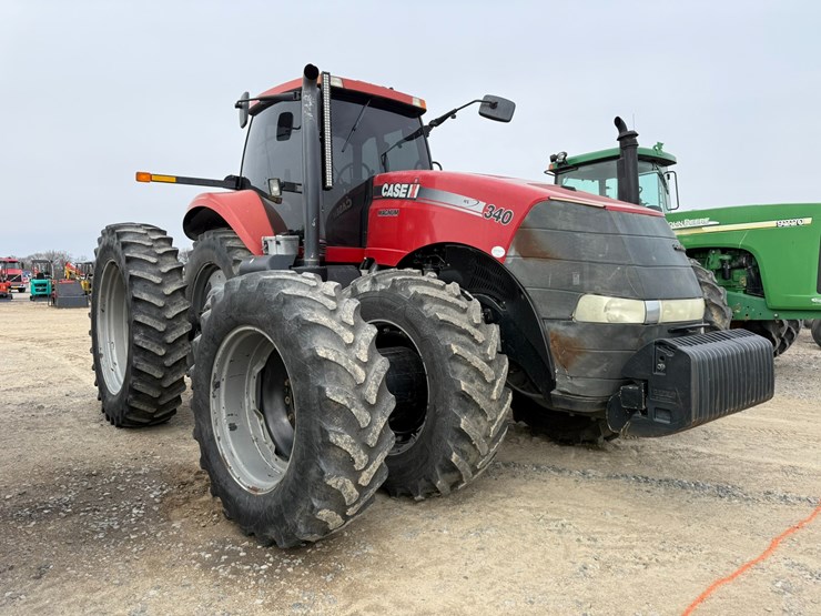 2015-case-ih-340-image-3