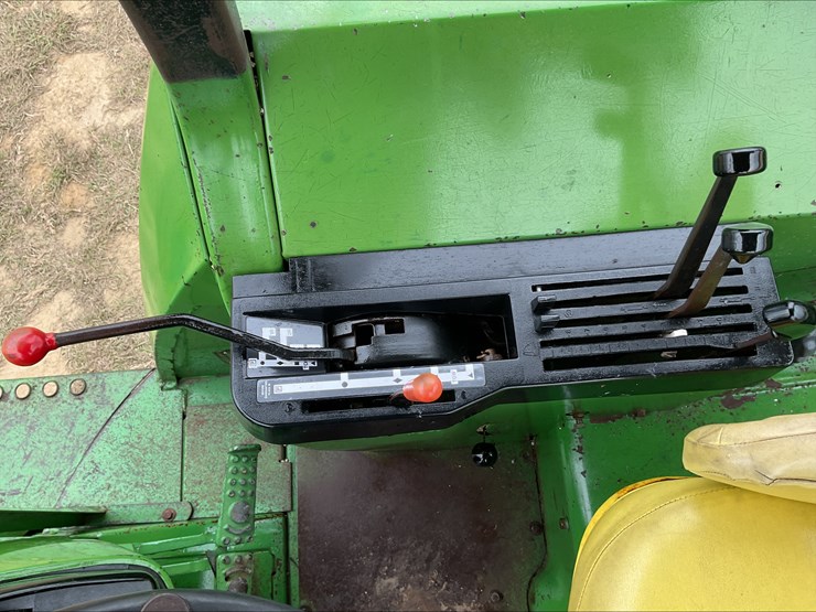 1975-john-deere-4030-image-17