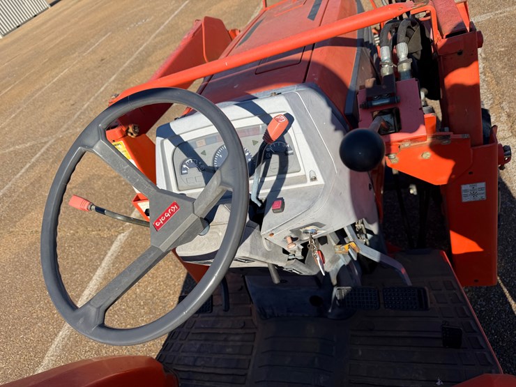 kubota-l3010-image-9