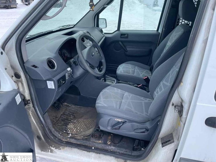 2012-ford-transit-connect-image-21