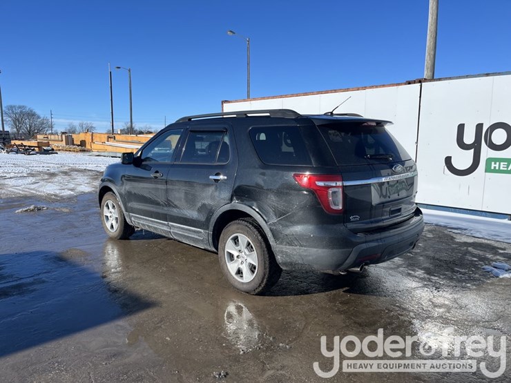 2013-ford-explorer-image-4