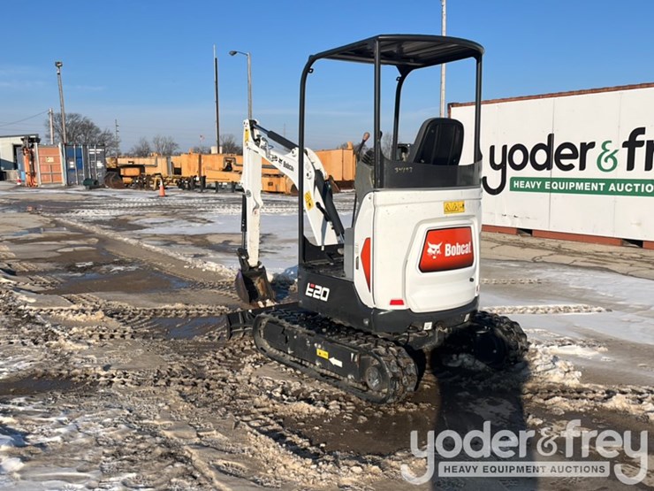 2022-bobcat-e20-image-4