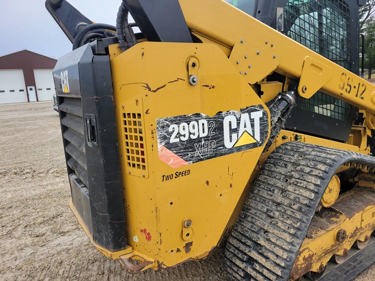 2016-caterpillar-299d-image-6