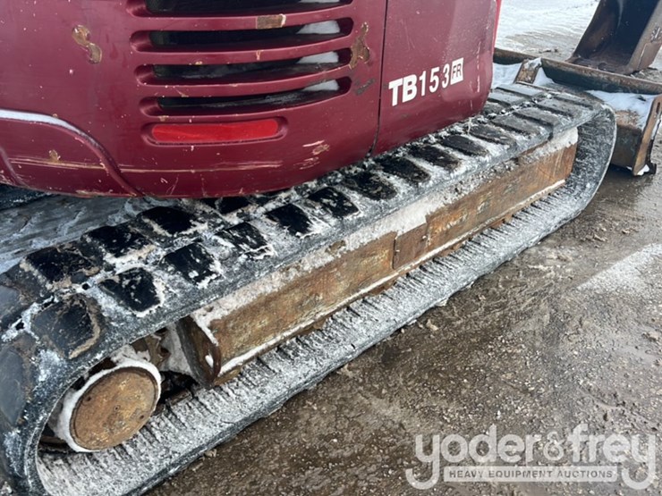 2013-takeuchi-tb153fr-image-9
