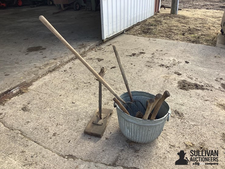 primitive-hand-tools-image-7