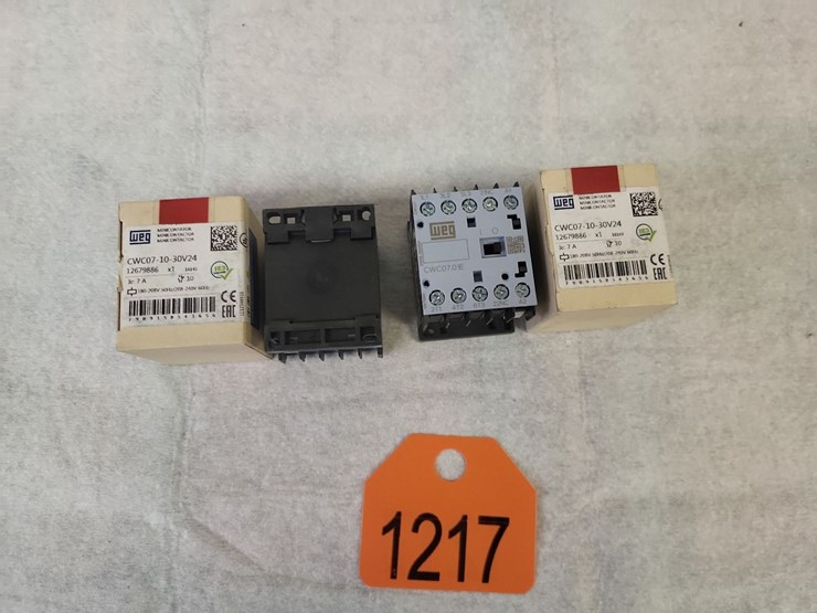 (4)-mini---contactors-7-amp-3-pole-w/1-auxiliary-contact---tag-#1217-image-7