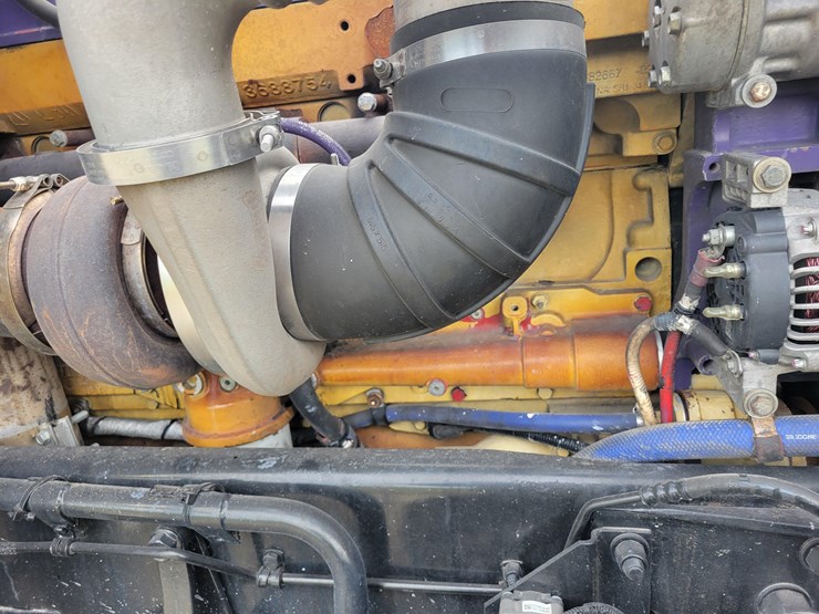 2012-kenworth-w900l-image-38