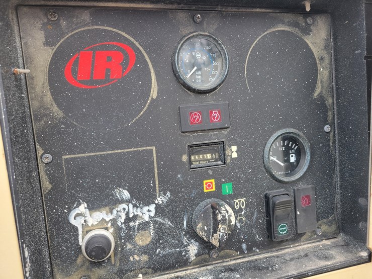 2004-ingersoll-rand-xp375-image-13