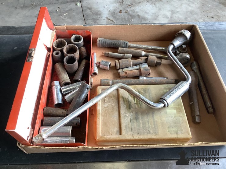 assorted-rachets-&-sockets-image-1