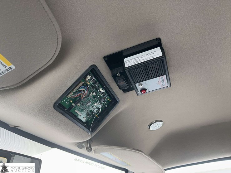 2016-chevrolet-express-s/a-ambulance-image-26