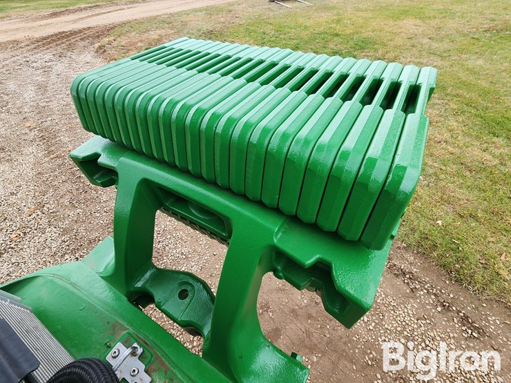 2022-john-deere-8rt-410-image-11