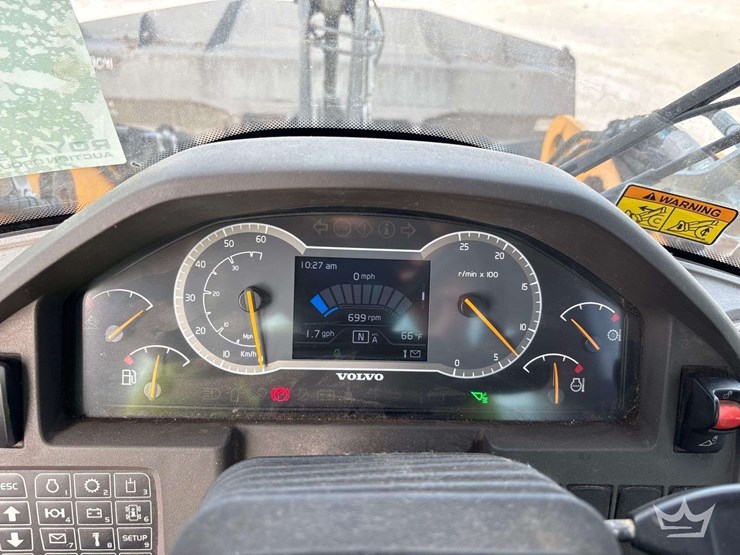 2020-volvo-l60h-image-32