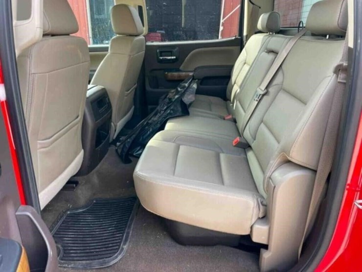 2016-gmc-2500-image-23