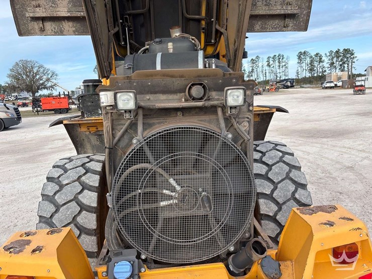 2020-volvo-l60h-image-22