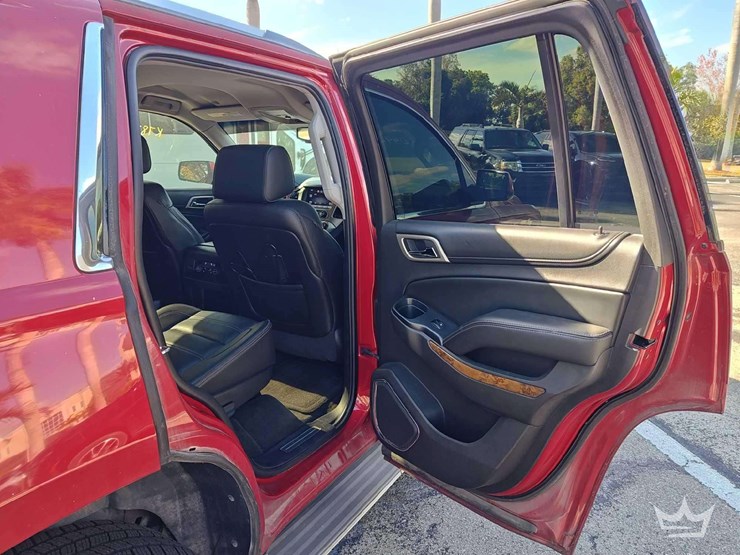 2015-gmc-yukon-denali-image-16