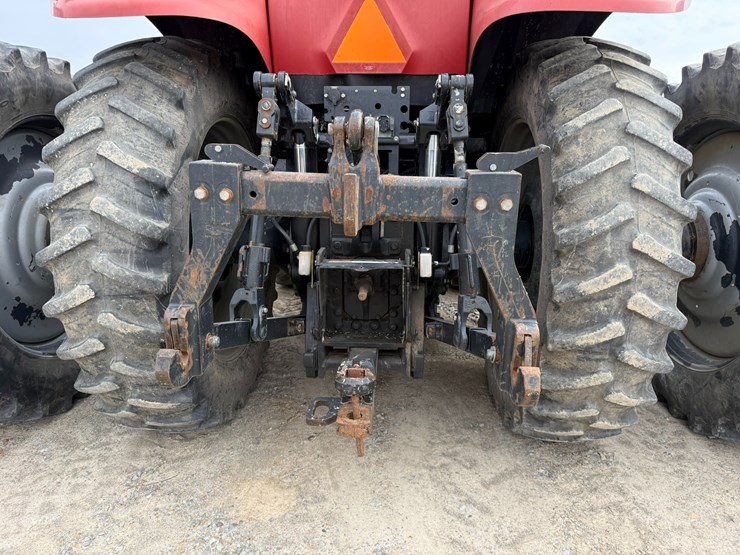 2015-case-ih-340-image-35