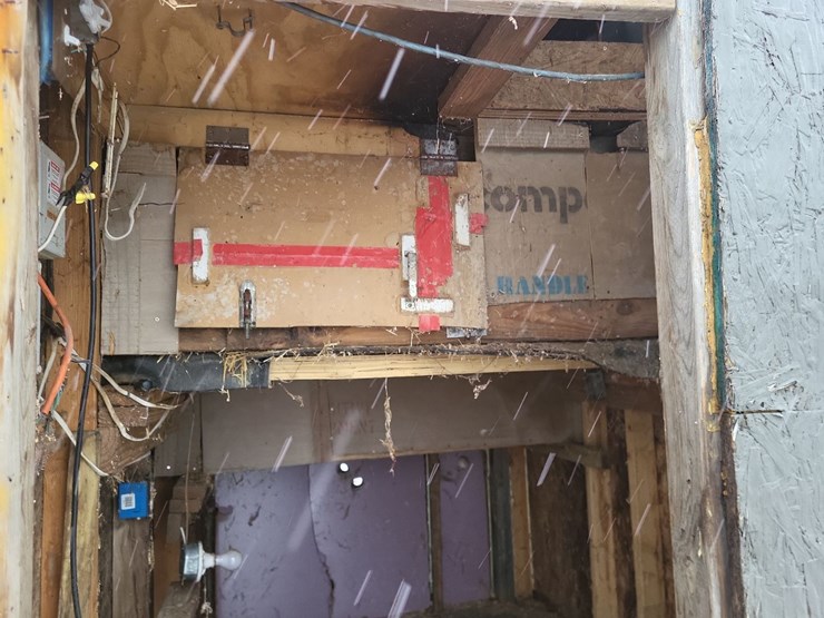 portable-chicken-coop-image-9