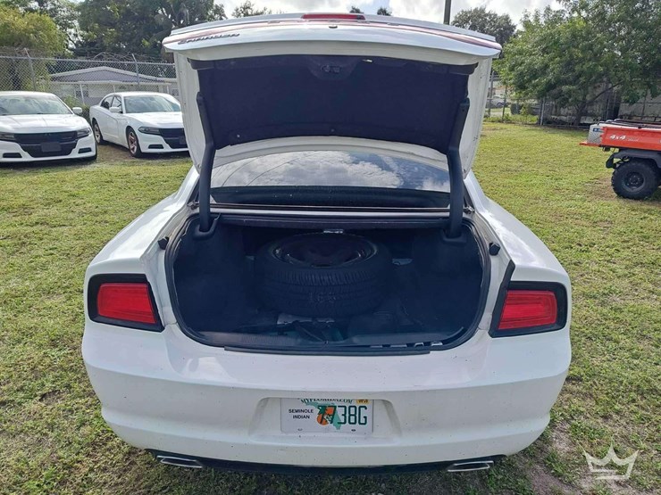 2012-dodge-charger-sedan-image-36