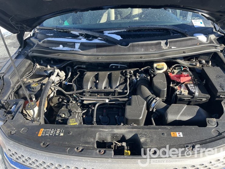 2013-ford-explorer-image-39