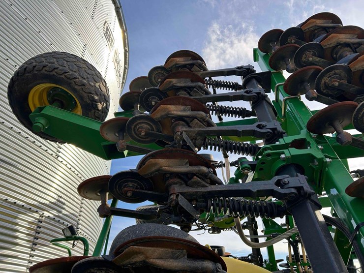 2013-john-deere-1990ccs-image-21