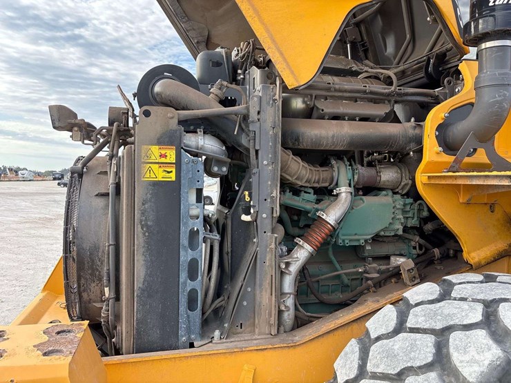 2020-volvo-l60h-image-21