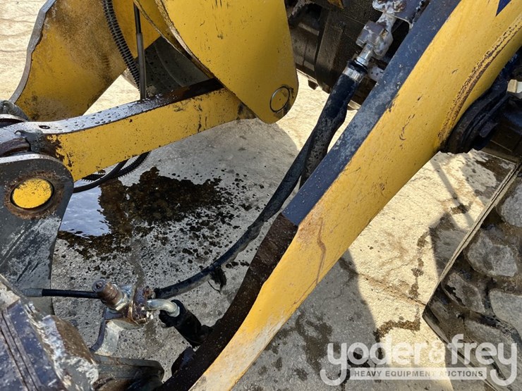 2014-komatsu-wa320-7-image-16