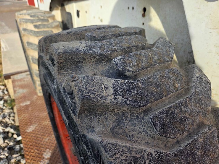 2008-bobcat-a300-image-5