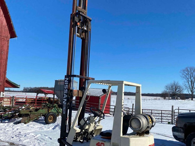 nissan-40-lp-forklift-image-5