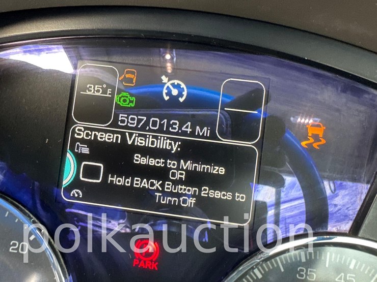 2015-kenworth-t880-image-17