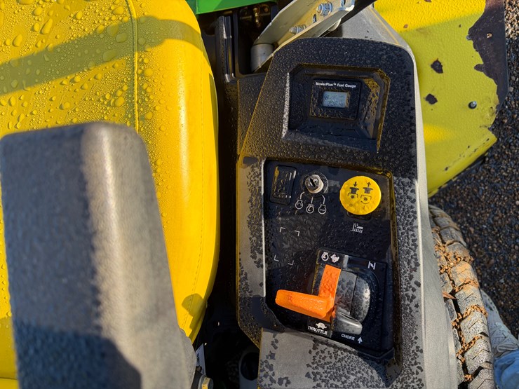 john-deere-z515e-image-6