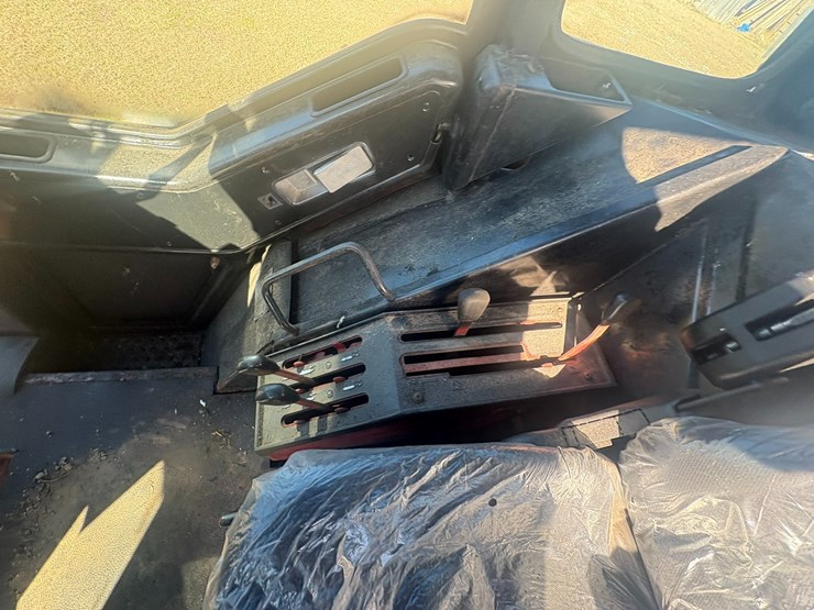 international-1086-image-12