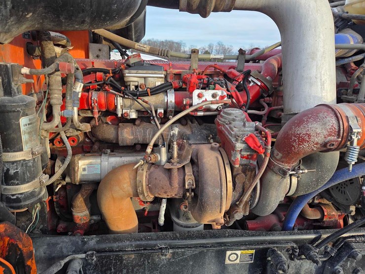 2013-peterbilt-388-image-76