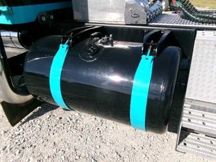 1988-peterbilt-379-image-22