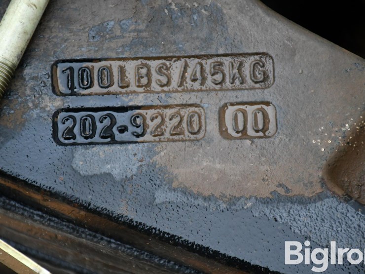 caterpillar-front-weights-image-13