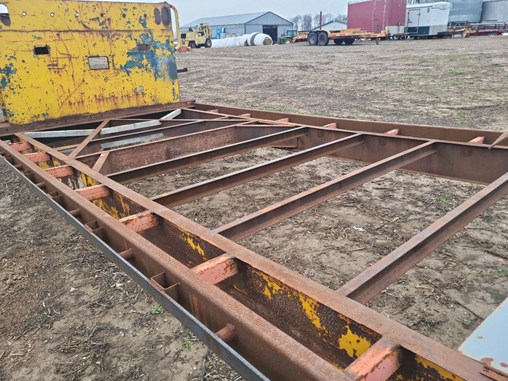 gooseneck-triaxle-trailer-frame---no-title-image-10