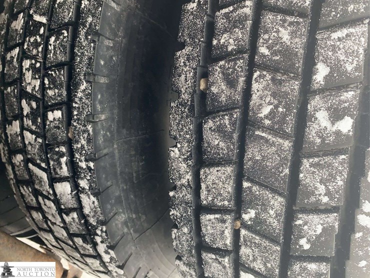 2009-international-durastar-4400-image-10