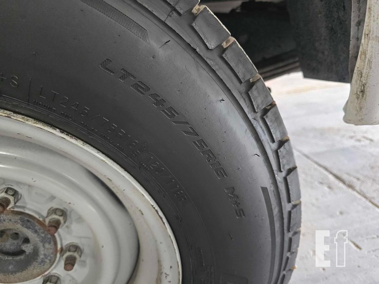 2012-ford-e250-image-24