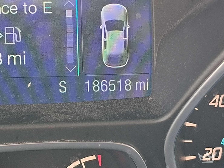 2015-ford-escape-image-16