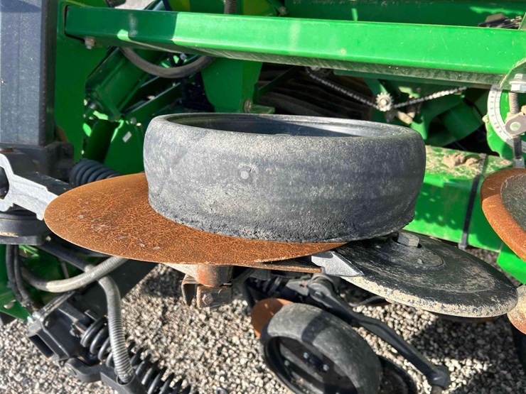 2013-john-deere-1990ccs-image-37