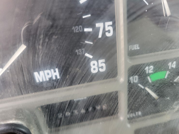 2000-case-ih-4700-image-28