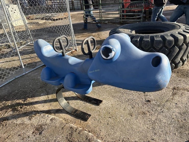 dinosaur-plastic-kid's-rider,-cracked-image-3