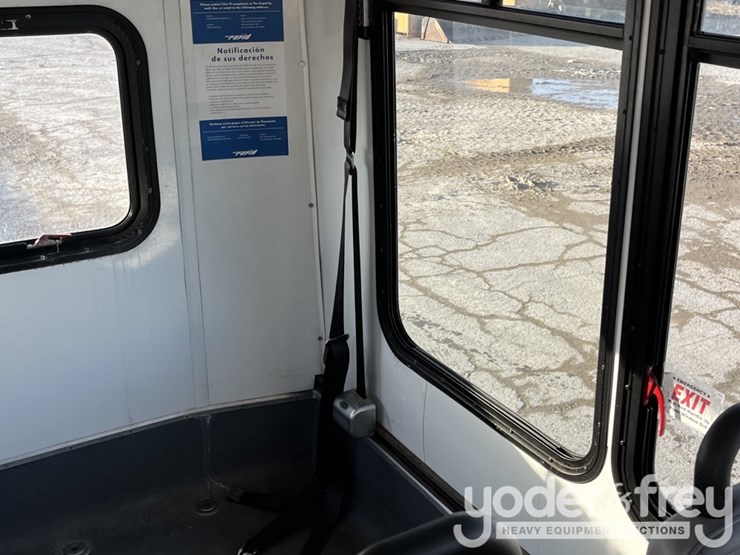 2016-ford-e450-image-38