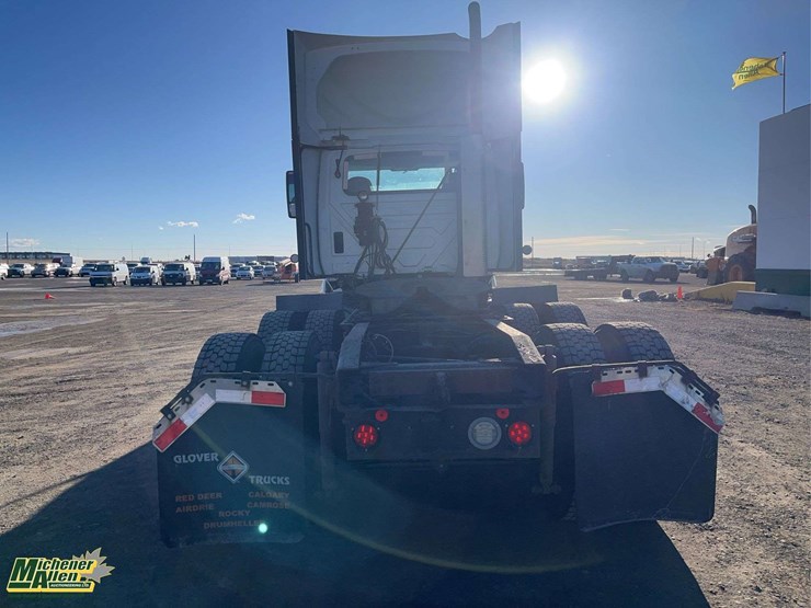 2017-international-prostar-image-7