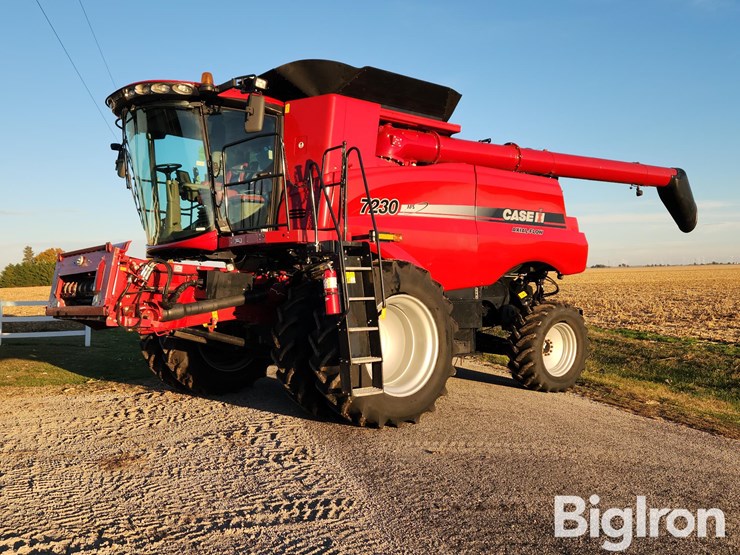 2013-case-ih-7230-image-1